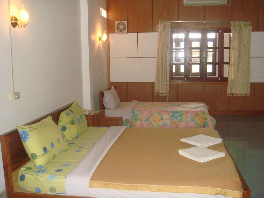 Champa Hotel Pakse Exterior photo