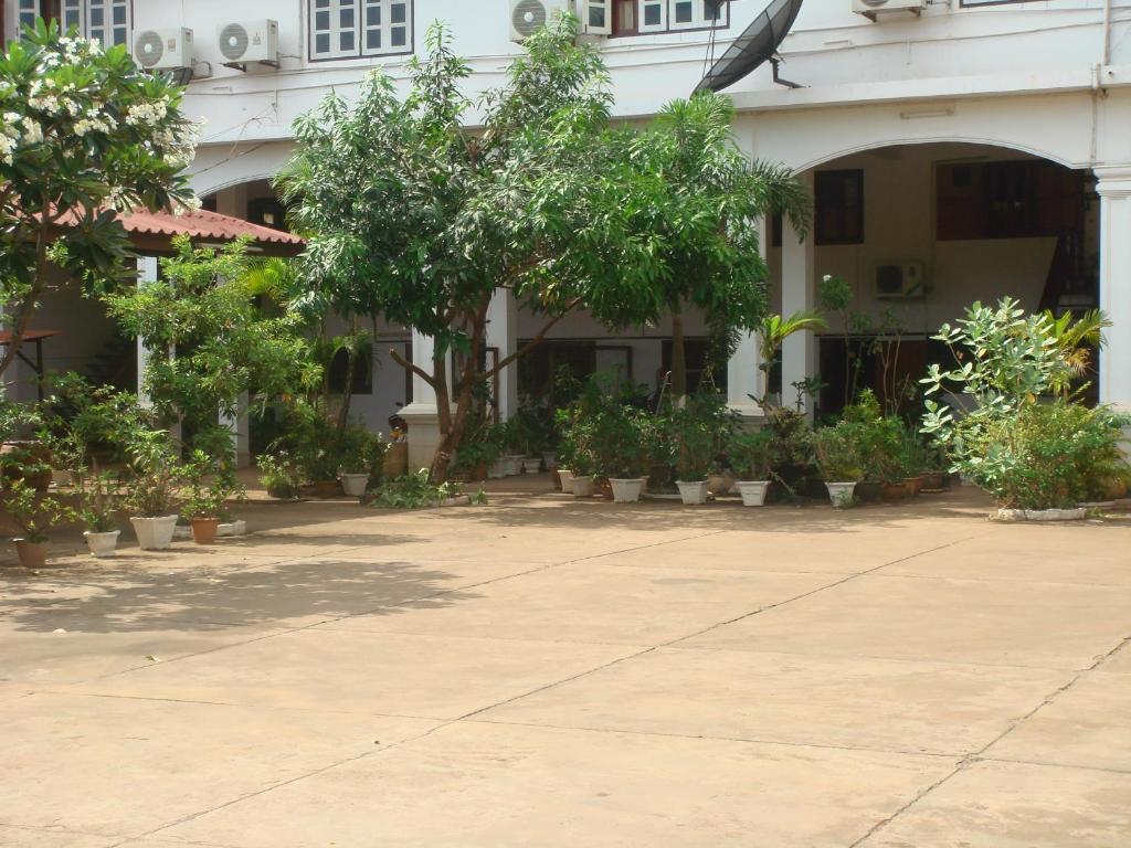 Champa Hotel Pakse Exterior photo