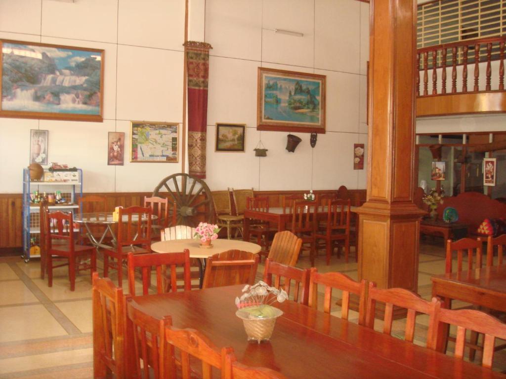Champa Hotel Pakse Exterior photo