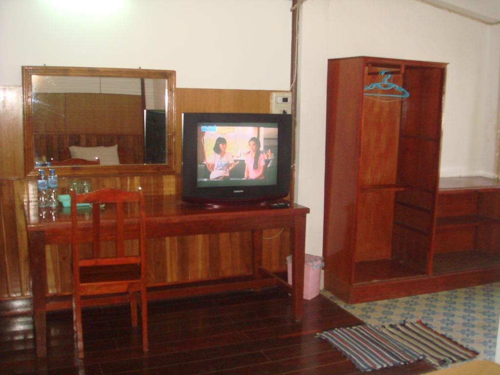 Champa Hotel Pakse Exterior photo