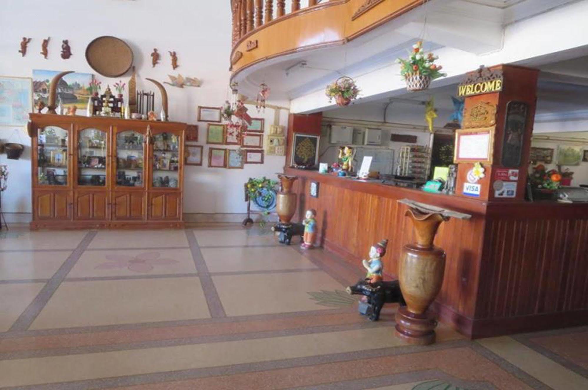 Champa Hotel Pakse Exterior photo