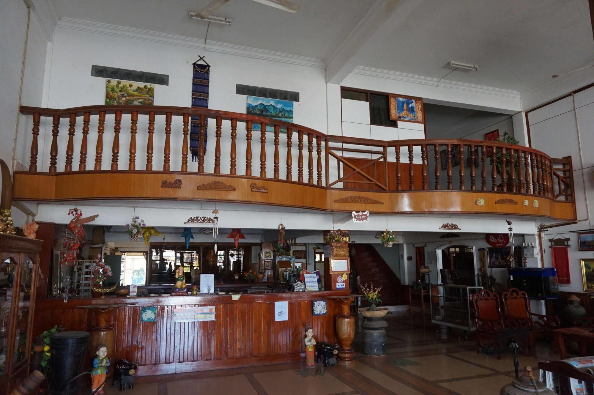 Champa Hotel Pakse Exterior photo